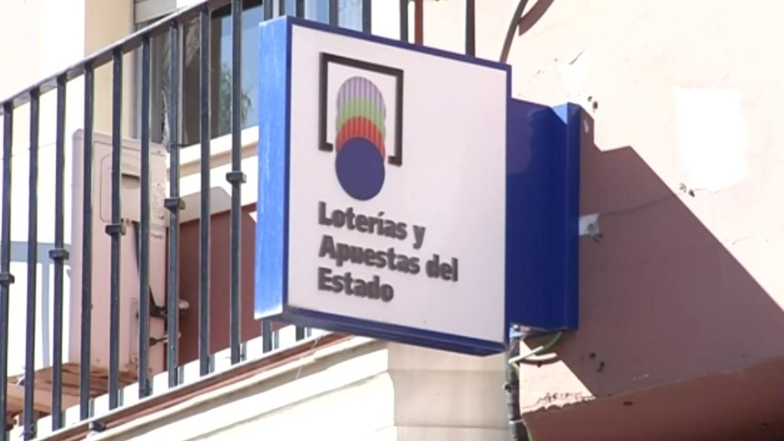 Una mujer denuncia a una administración de lotería de Murcia por estafa | Ver