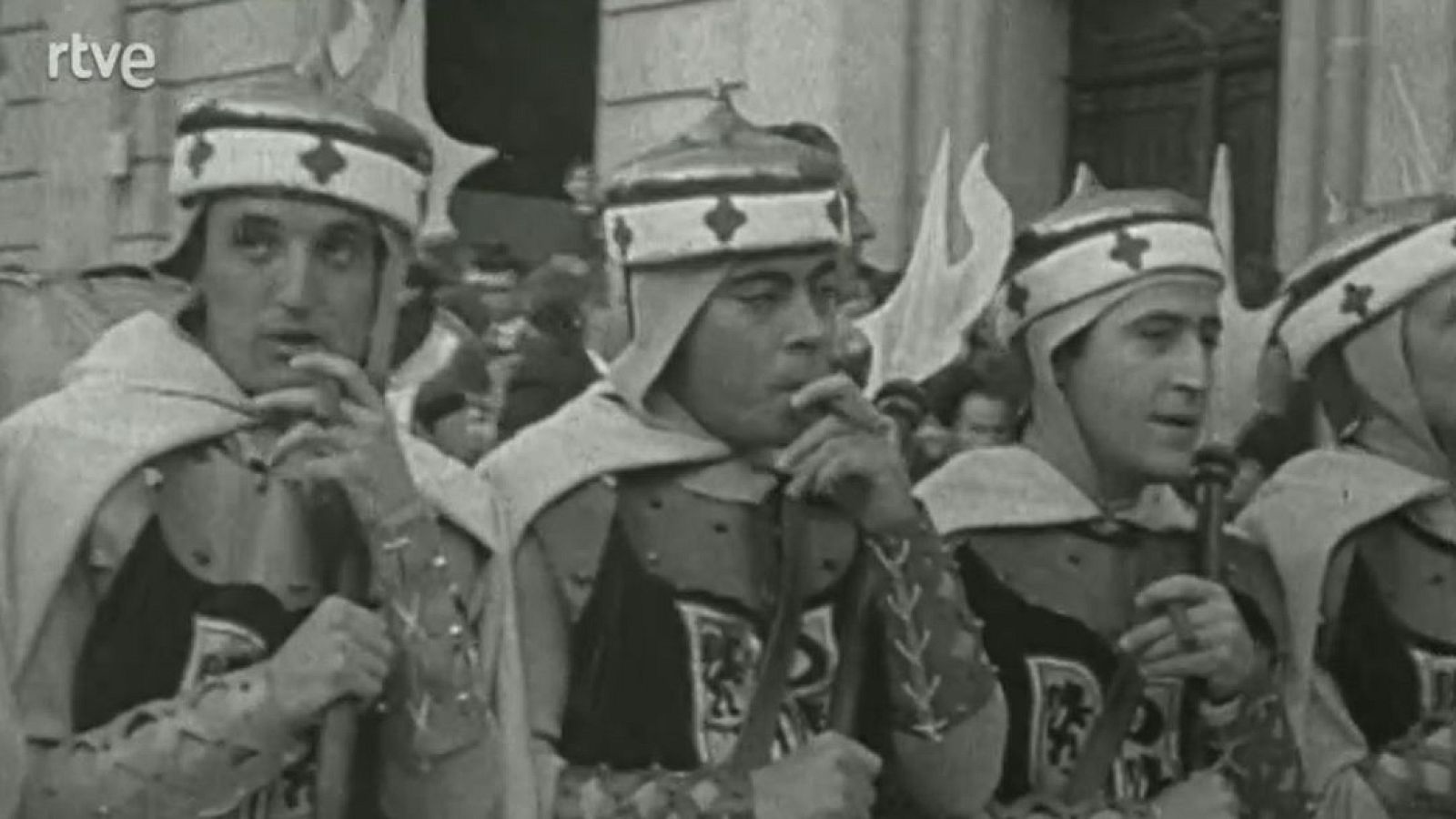 Fiesta - Alcoy - Fiesta | Ver