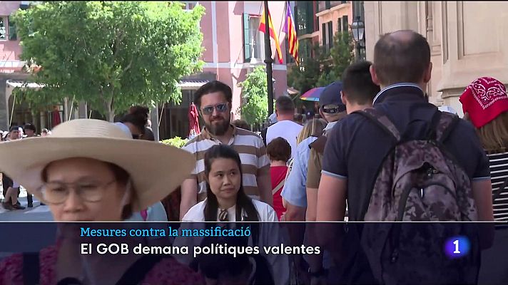 Informatiu Balear - MASSIFICACIÓ TURÍSTICA