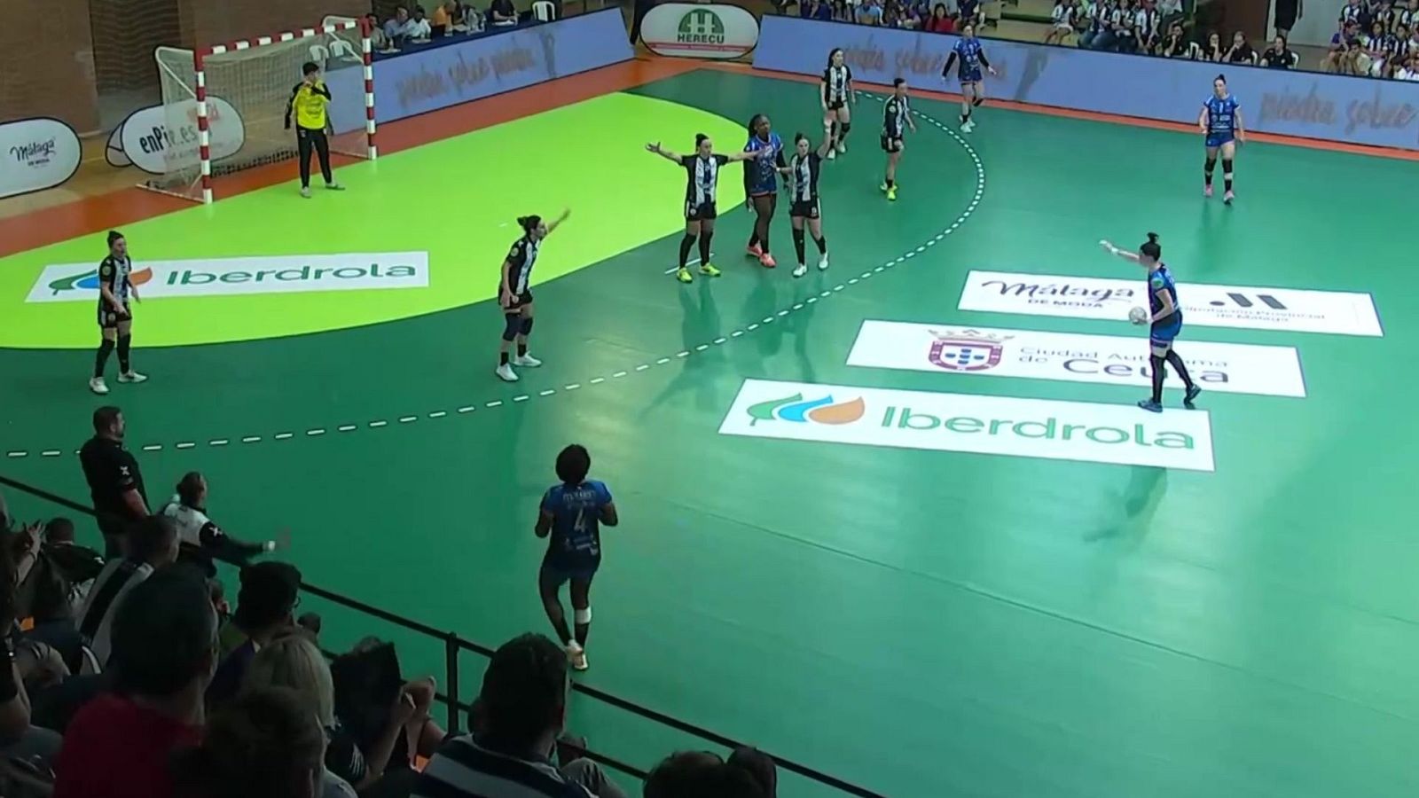 Balonmano - Liga Guerreras DHF. Play Off semifinal vuelta: Costa del sol Málaga - Super Amara Bera Bera - ver ahora