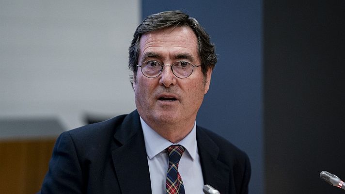 Telediario 1 - La CEOE rechaza las palabras "fuera de tono" de Milei contra la mujer de Sánchez y Díaz les critica por recibirlo