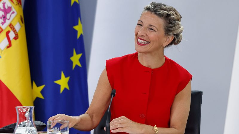 Yolanda Díaz habla de la ley de proxenetismo del PSOE en La Noche en 24h - La noche en 24h | Ver