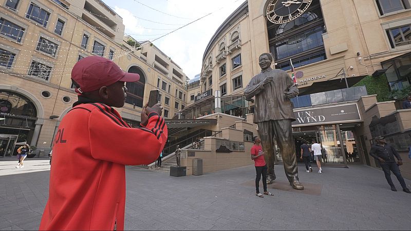 En Portada - Sud�frica: Generaci�n Tintswalo - Ver ahora