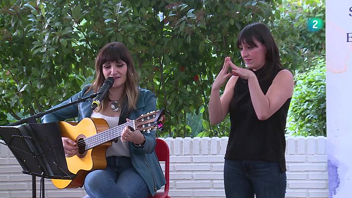 En lengua de signos - En Lengua de Signos - Un sello de calidad determinará la accesibilidad en eventos musicales