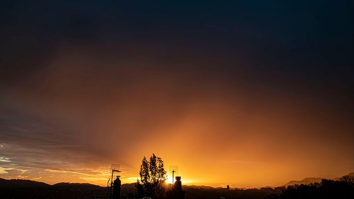 El tiempo - Cielos poco nubosos con persistencia de la inestabilidad en el extremo norte