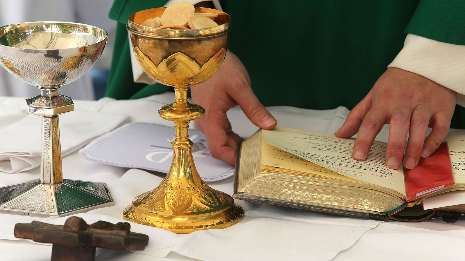 La Catedral de Sevilla celebrará misas en inglés | Ver