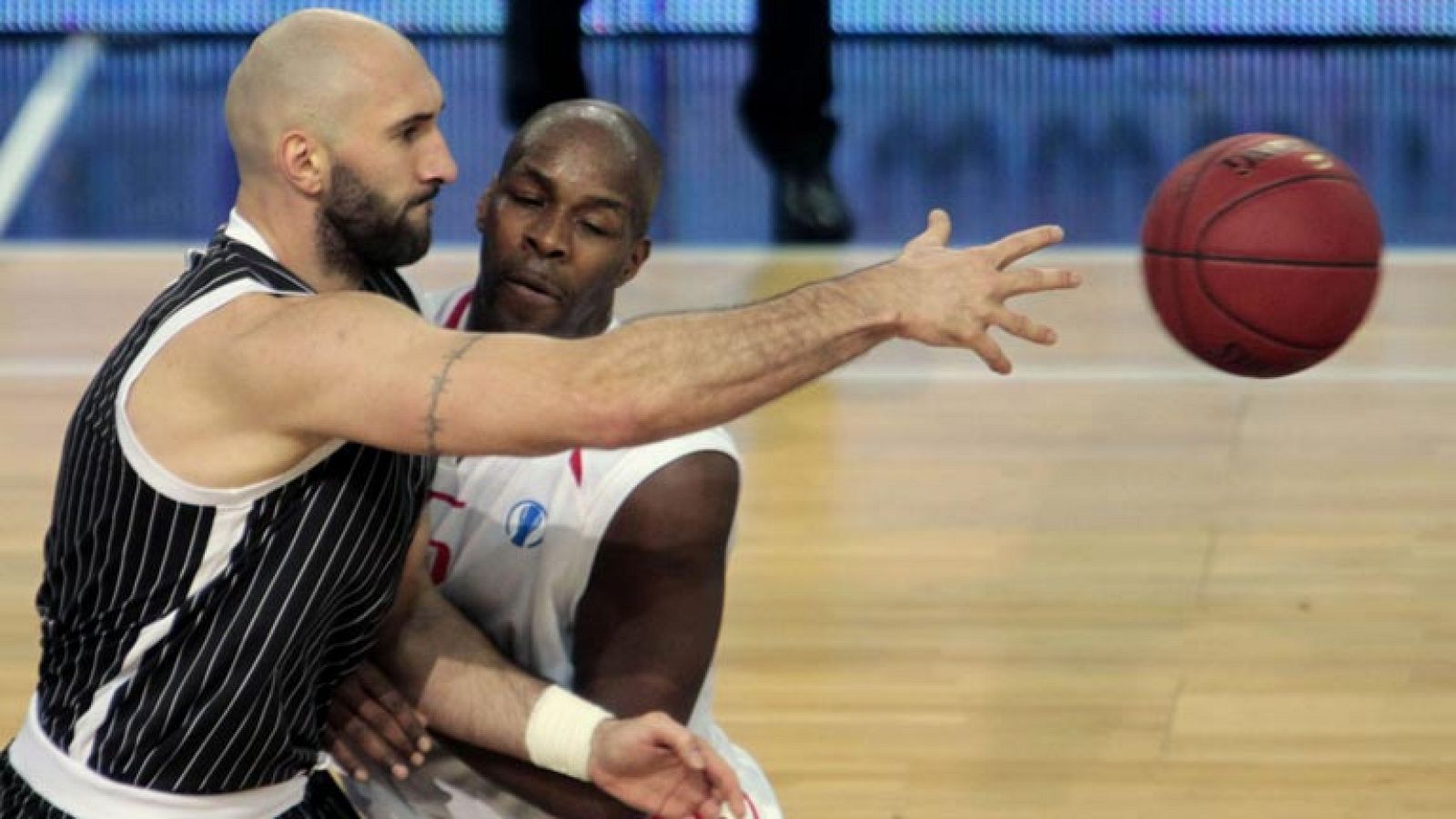 El Bilbao Basket y el Spirou acaban a tortas | Ver