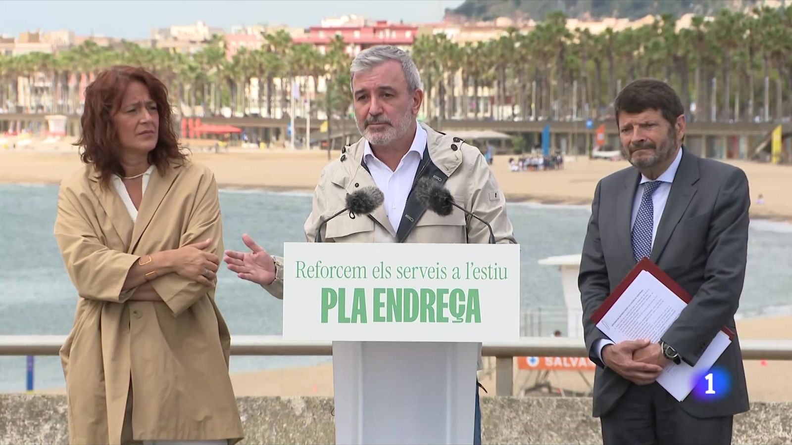 Collboni vol limitar el nombre de creueristes a Barcelona - L'Informatiu | Veure