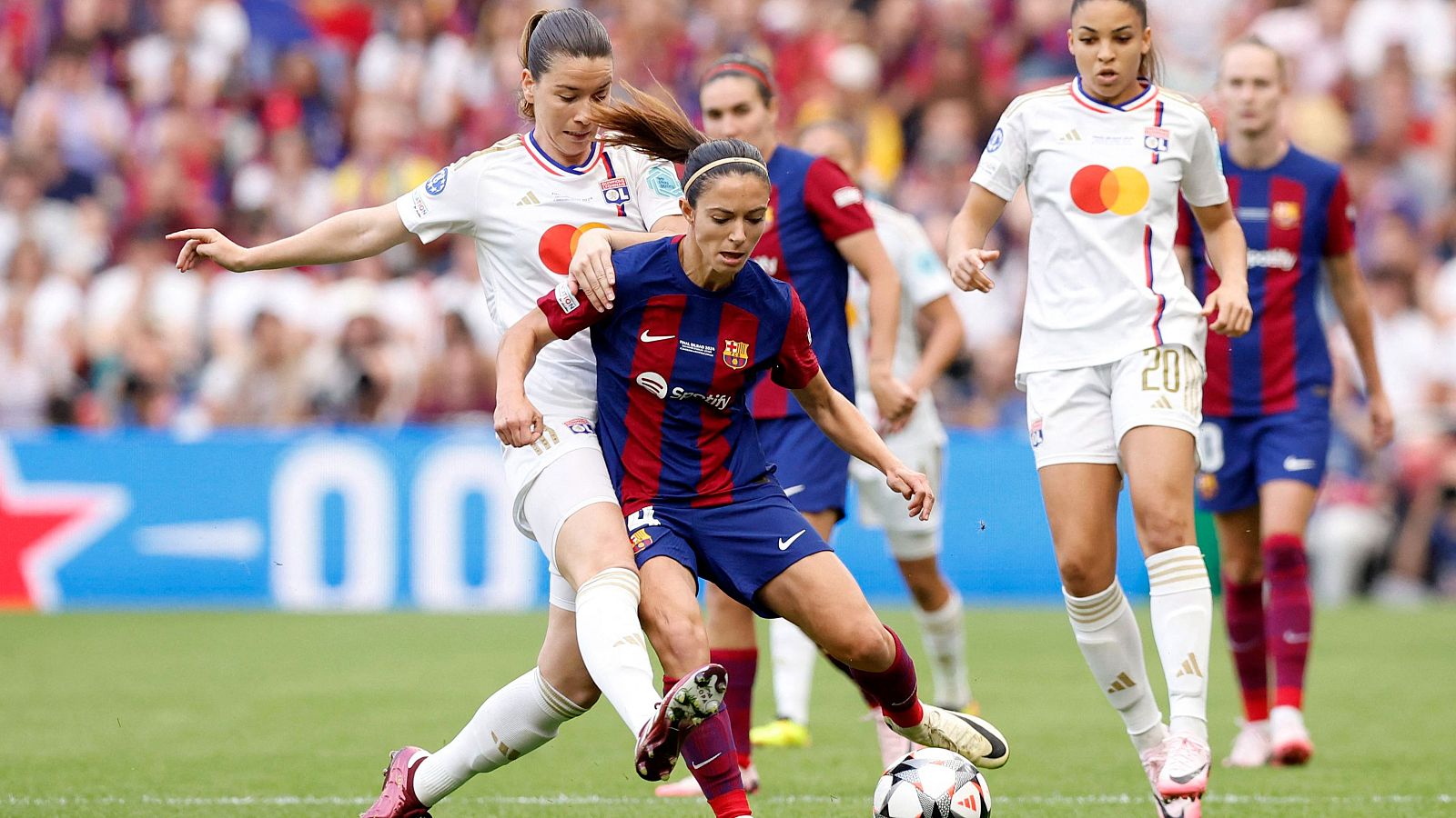 Aitana Bonmatí abre el marcador y da la ventaja en la final de la Champions | Ver