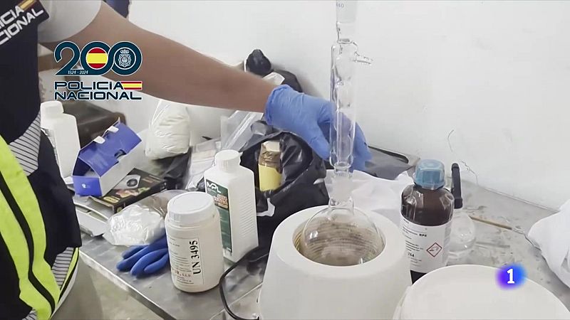 Desmantelado un laboratorio clandestino de droga | Ver