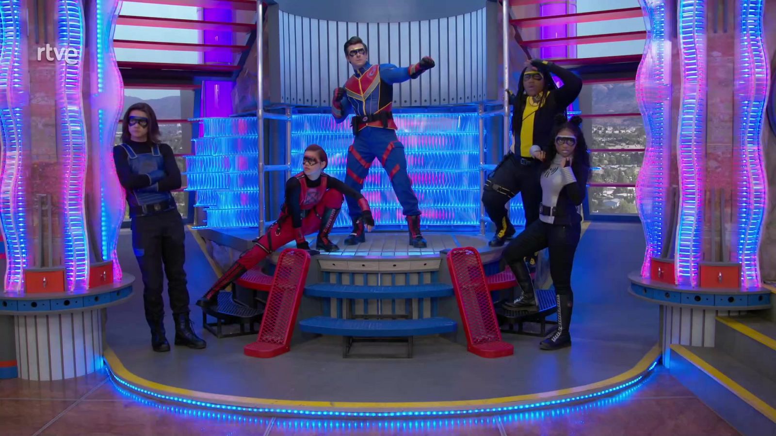 Danger Force - Los premios 'Súper' - Danger Force | Ver