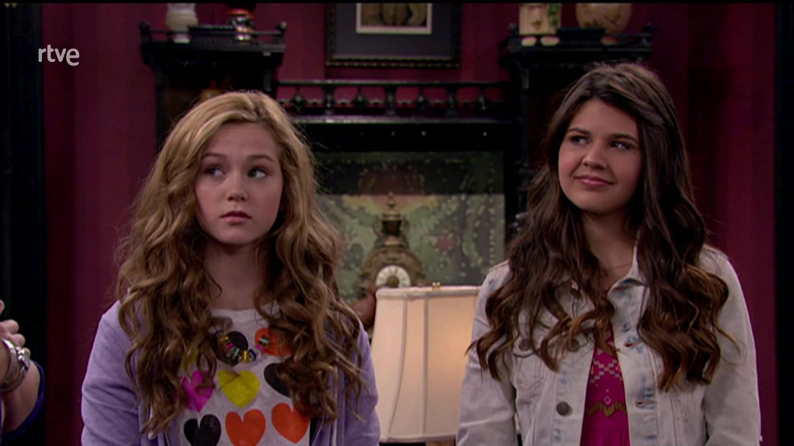 Hermanos encantados - Hathaways entre fantasmas | Ver