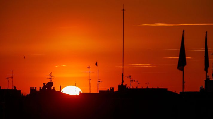 El tiempo - Cielos nubosos en amplias zonas y temperaturas elevadas en el sur