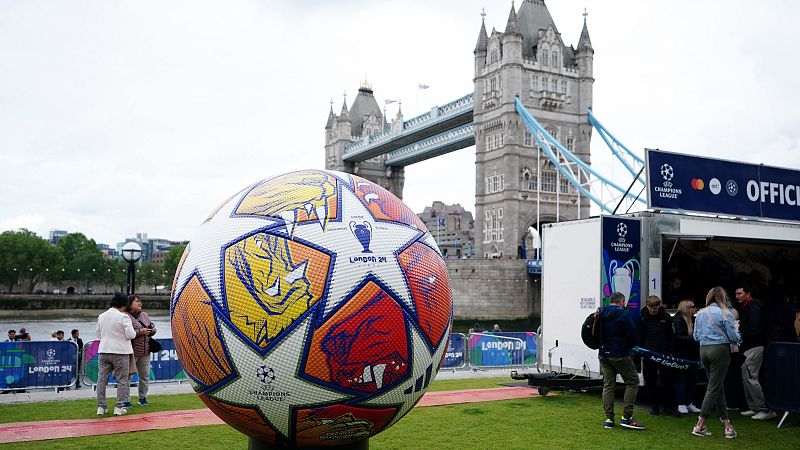 Londres se engalana para la gran final de la Champions Real Madrid-Borussia de Dortmund