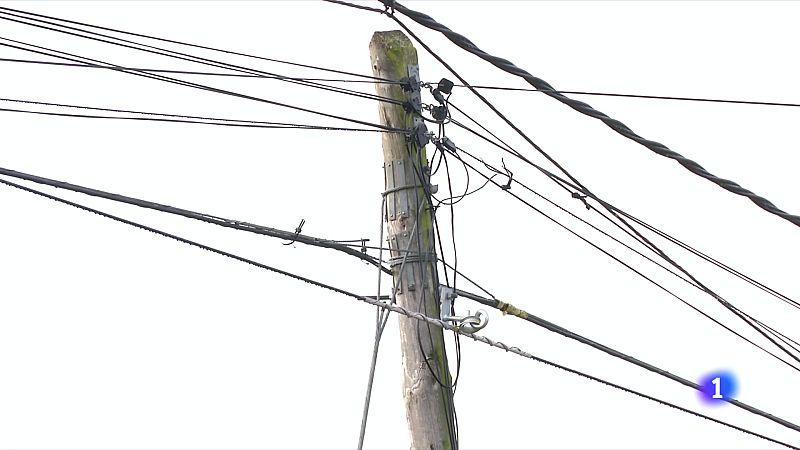 Els veïns de Sant Pere de Riu, incomunicats per un robatori de coure - L'Informatiu | Veure