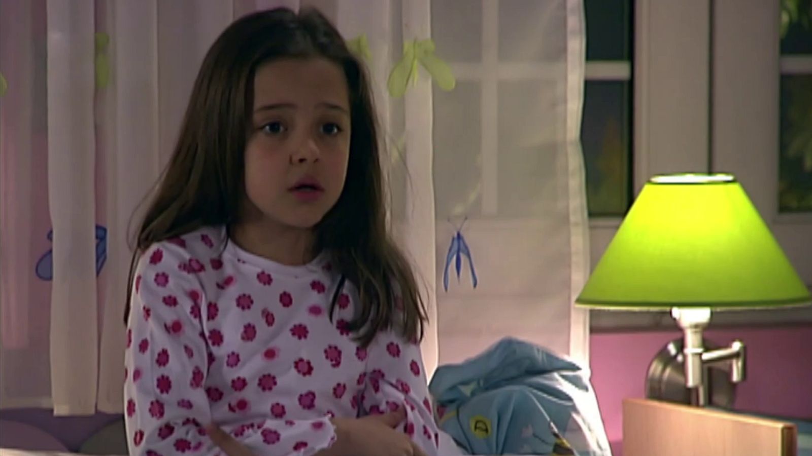 Ana y los siete - Temporada 5 - Episodio 7: A veces oigo voces - Ver ahora