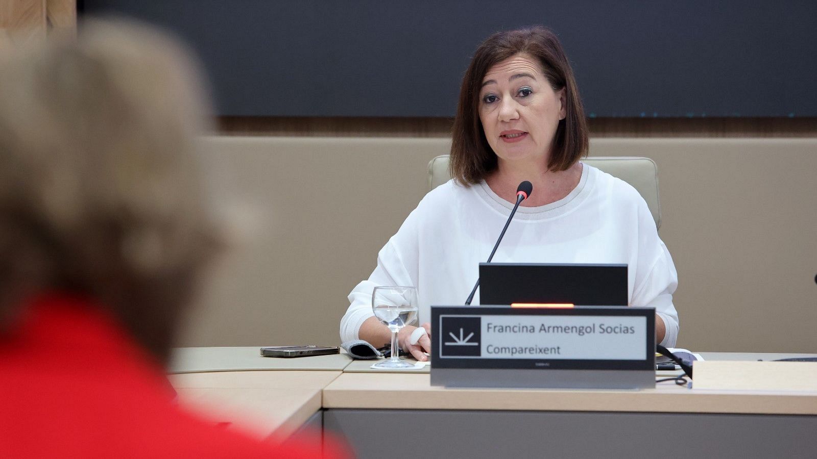 Armengol vuelve a desmarcarse de la compra de mascarillas a la empresa del 'caso Koldo' - Informativo 24h | Ver