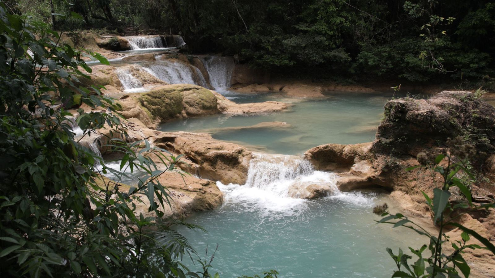 Sin equipaje - Mexico: Agua Azul - ver ahora