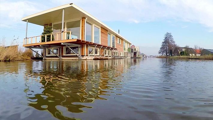 Mi casa flotante - Mepperlink y Poyser