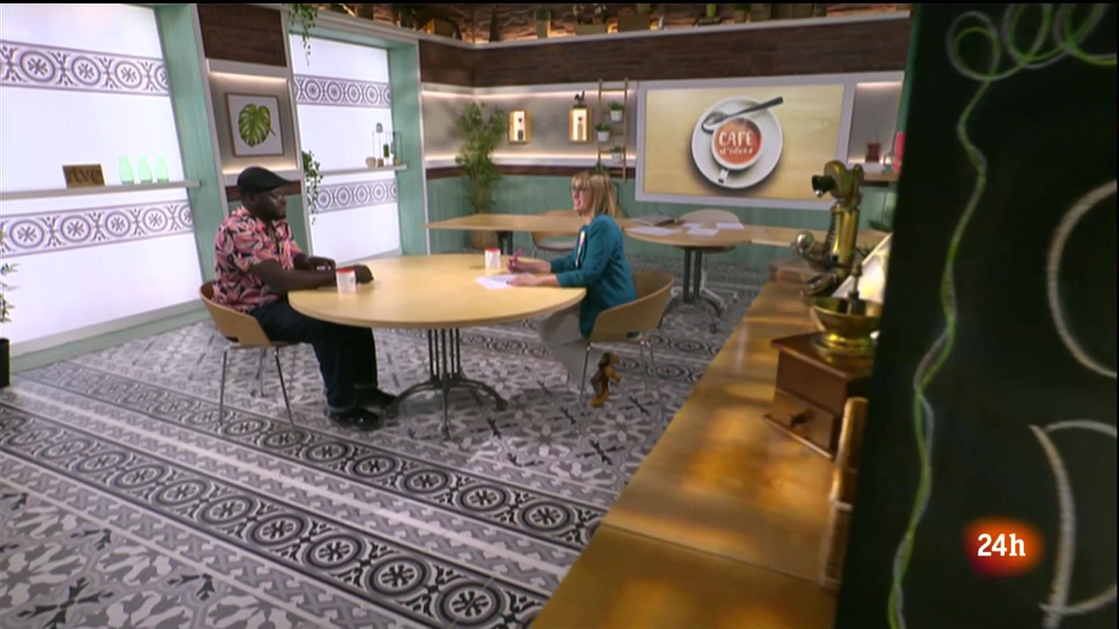 Cheikh Drame: "L'antiracisme no dona vots" | Cafè d'idees - Cafè d'idees | Veure