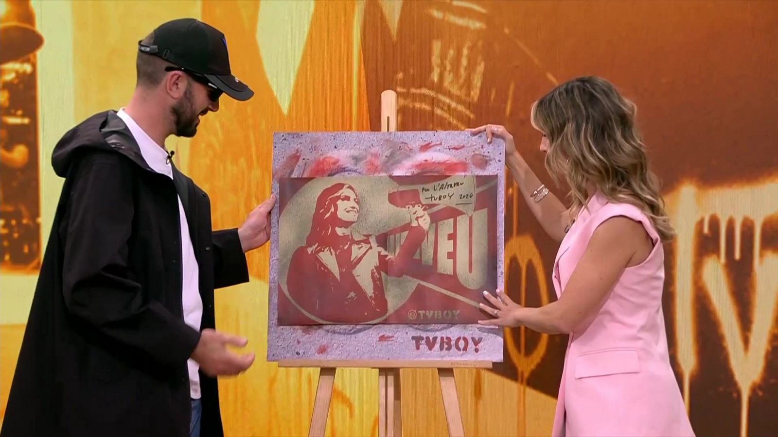 Baralles, no monogàmia, durícies solars i TVBoy | L'altaveu - L'altaveu | Veure