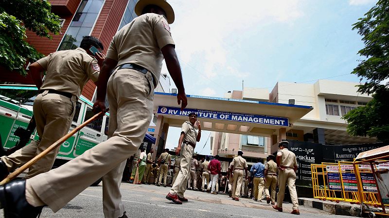 La comunidad musulmana denuncia problemas al votar durante las elecciones en India | Ver