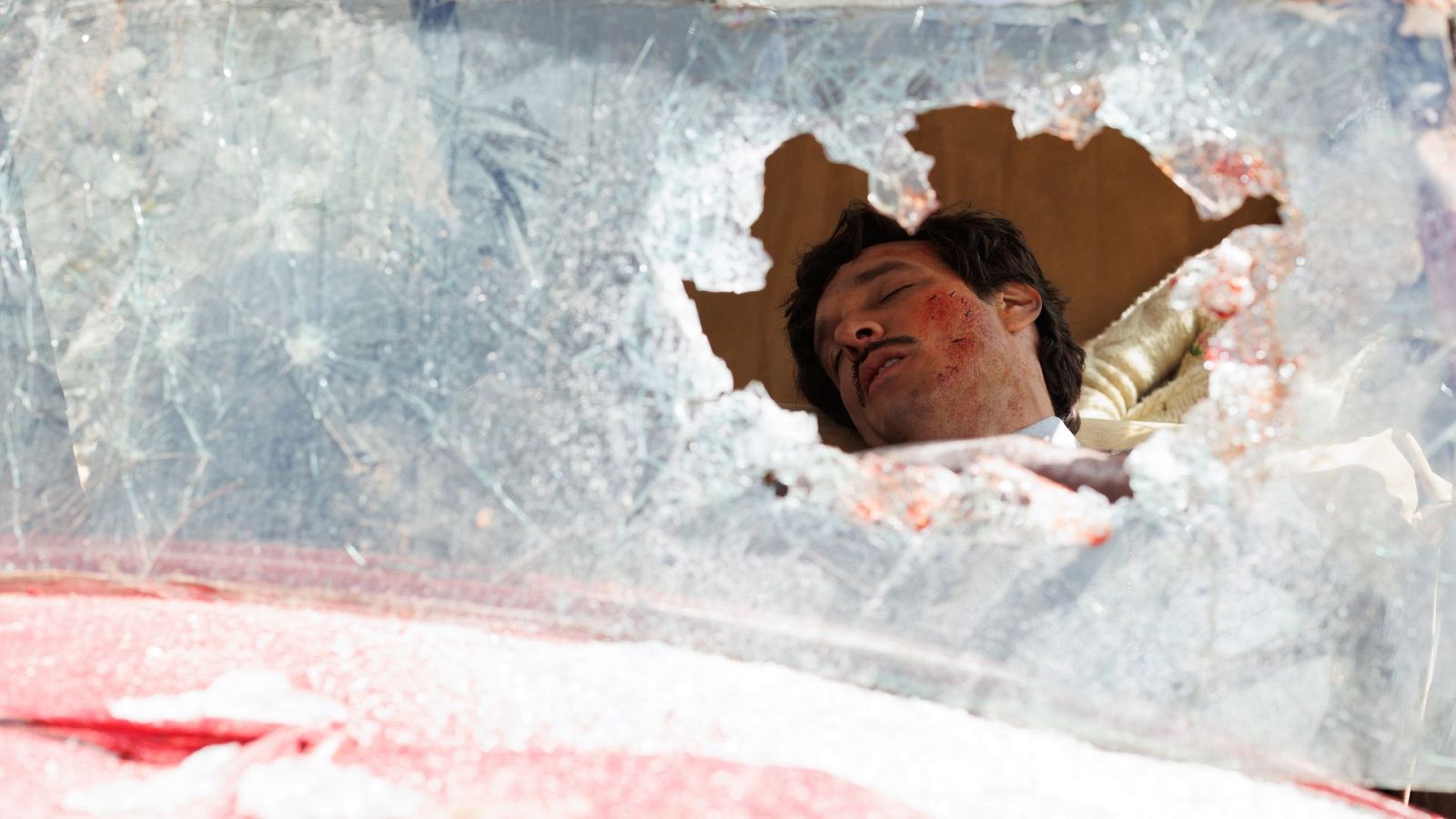 Matilde, Íñigo y Clarita sufren un accidente de coche - Salón de té La Moderna | Ver