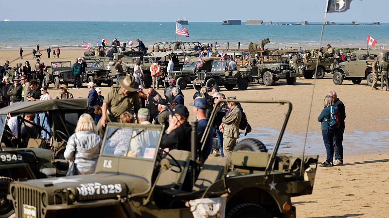 Normandía recuerda la víspera de su desembarco con homenajes a los caídos y recreaciones para el publico