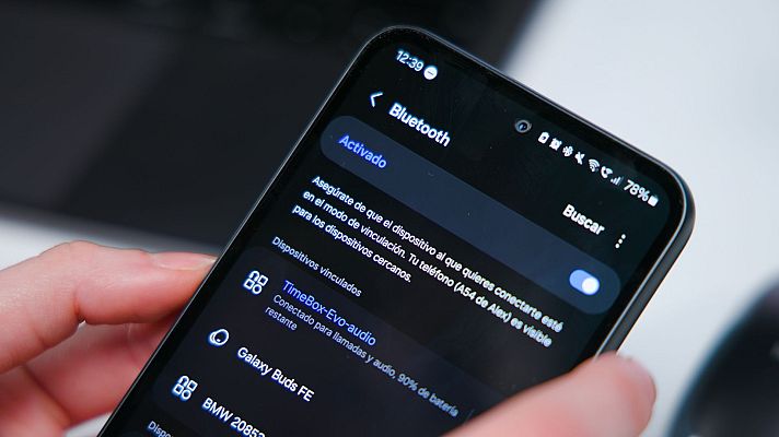 La tirita digital - Cómo conectar el Bluetooth