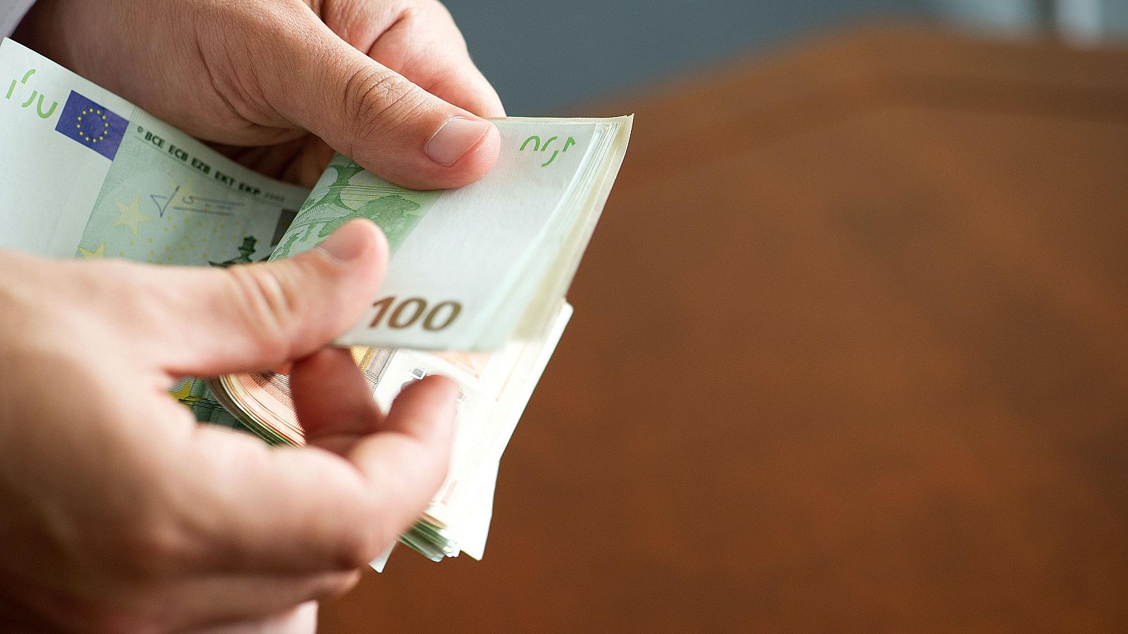 BCE: los analistas prevén una "senda de rebajar tipos" hasta finales de año - La tarde en 24h | Ver