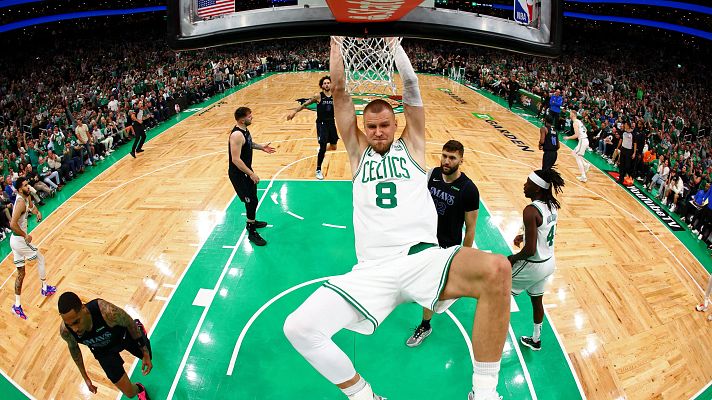 Telediario Matinal - Los Celtics aplastan a los Mavericks en el primer partido de las finales de la NBA