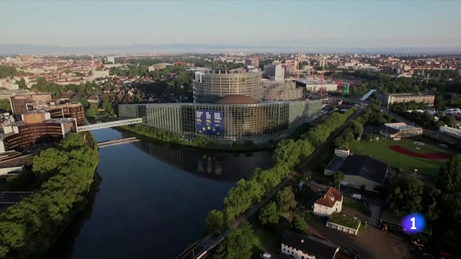 Espanya escull 61 dels 720 diputats del Parlament Europeu - L'Informatiu | Veure