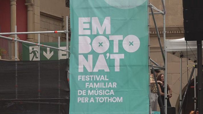 L'Informatiu - Cant a la diversitat al Poble Espanyol de Barcelona