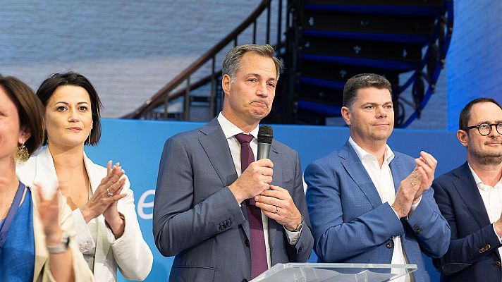 Especiales informativos - Dimite el primer ministro belga tras los malos resultados electorales