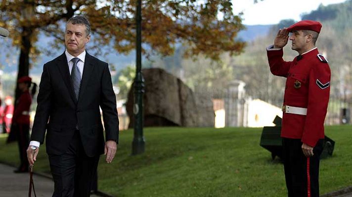 Informativo 24h - Urkullu jura como nuevo lehendakari