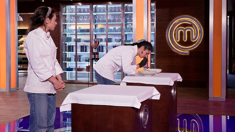 El plato de Ángela en la final dedicado a su madre - MasterChef | Ver