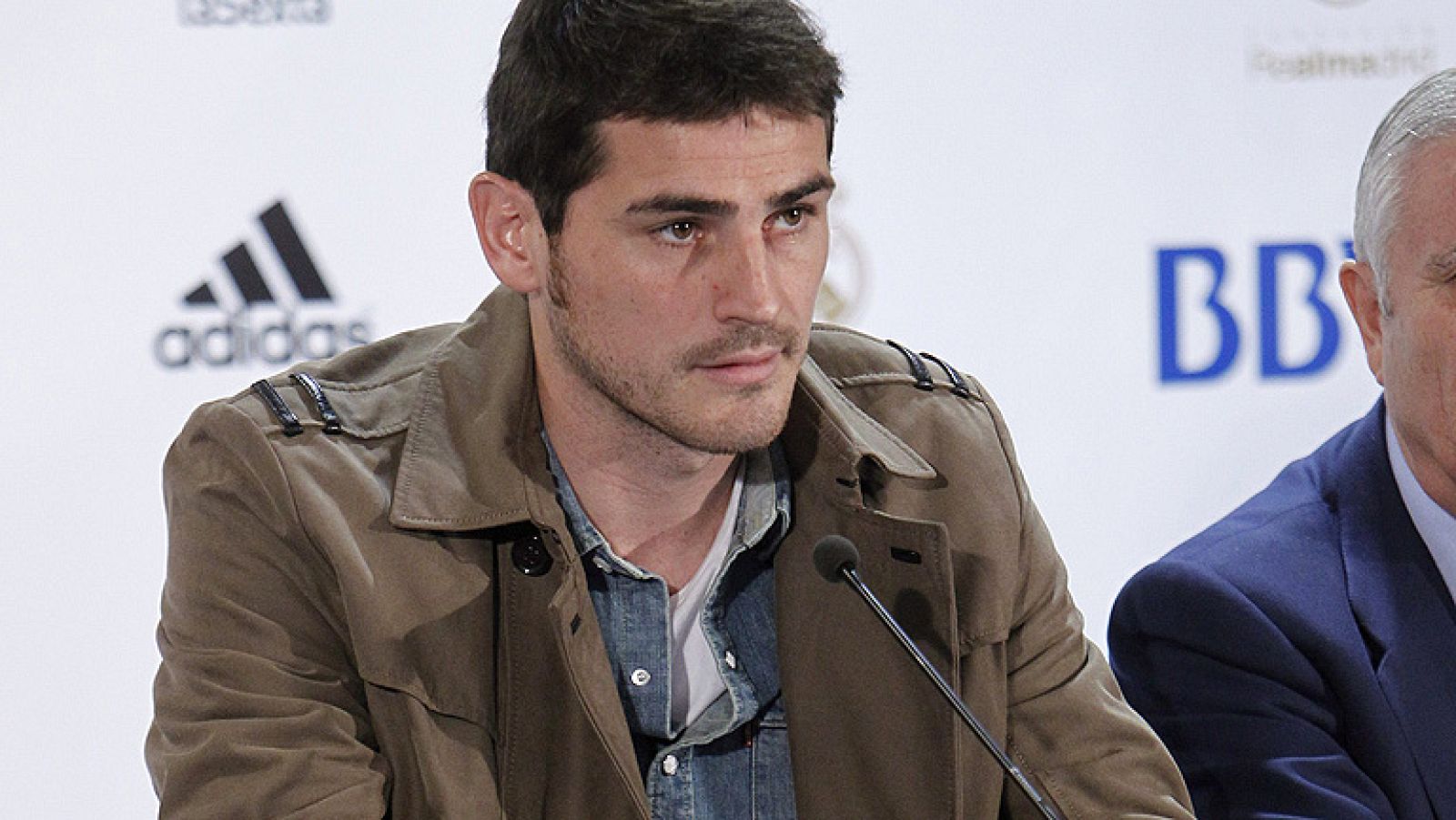 Casillas muestra su lado solidario