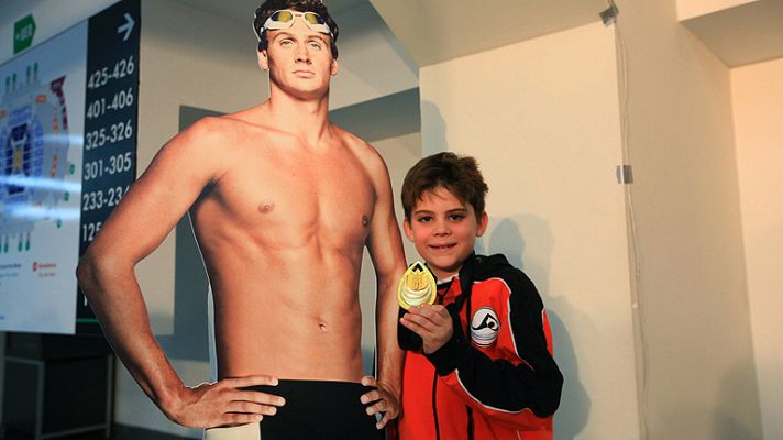 Telediario 1 - Lochte regala su oro a un niño