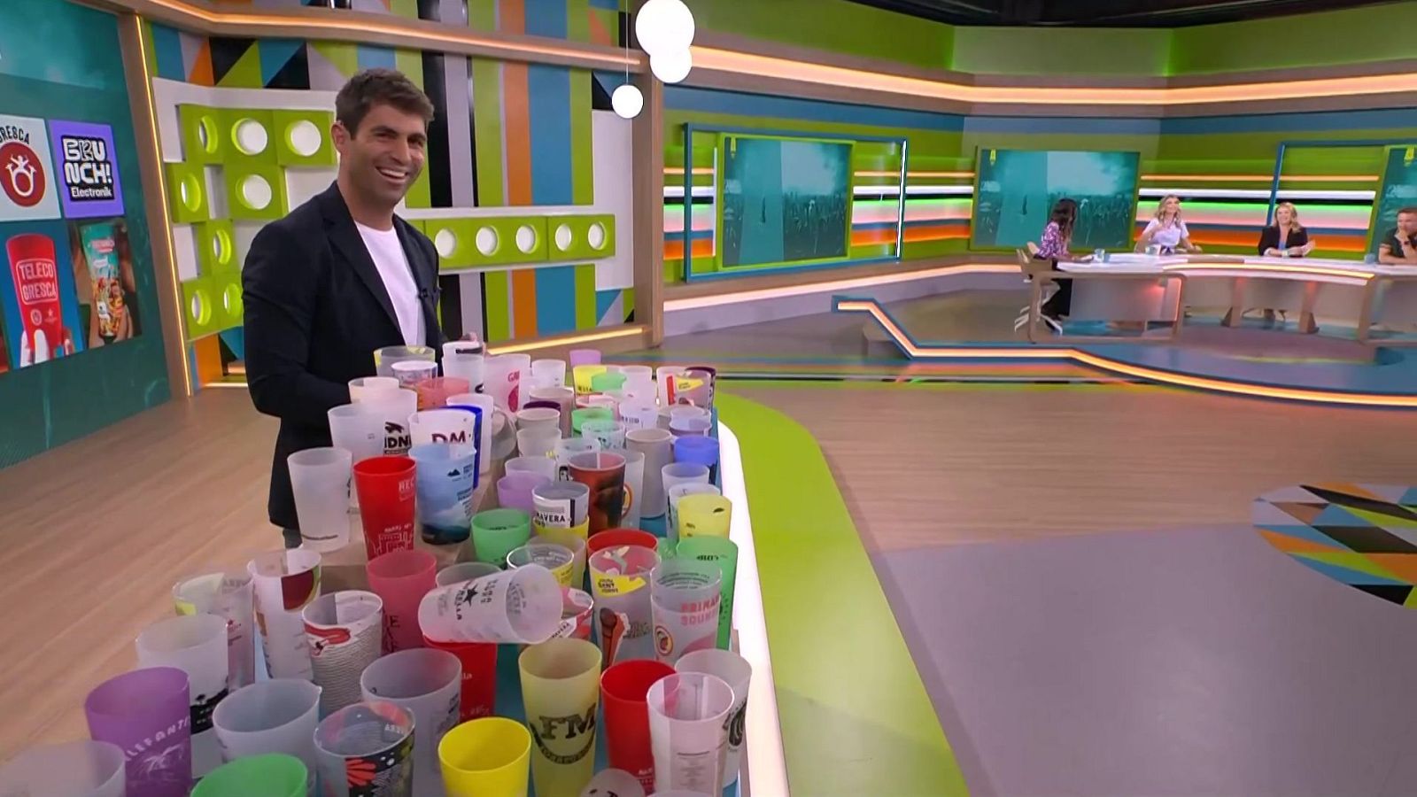 El negoci dels gots de plàstic reutilitzables | L'altaveu - L'altaveu | Veure