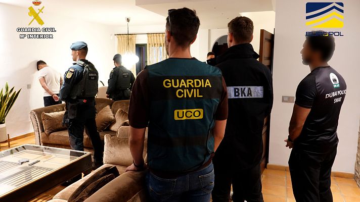 Telediario 1 - Desarticulan el cártel de los Balcanes, responsable de la mitad de los envíos de cocaína a Europa