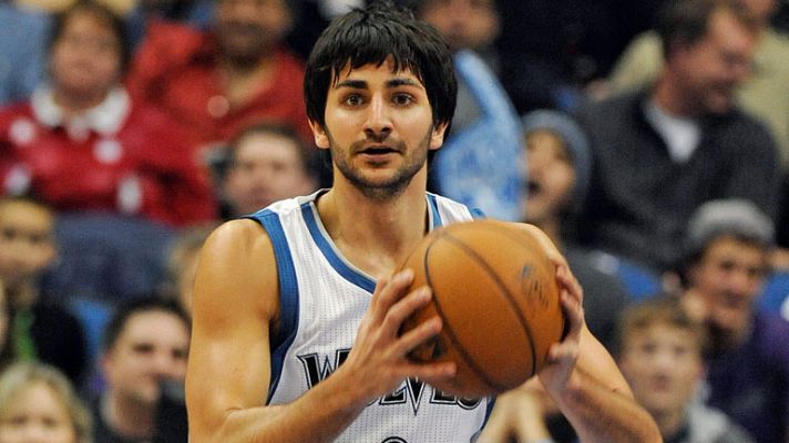 Telediario 1 - Regreso triunfal de Ricky Rubio, para alegría de su familia