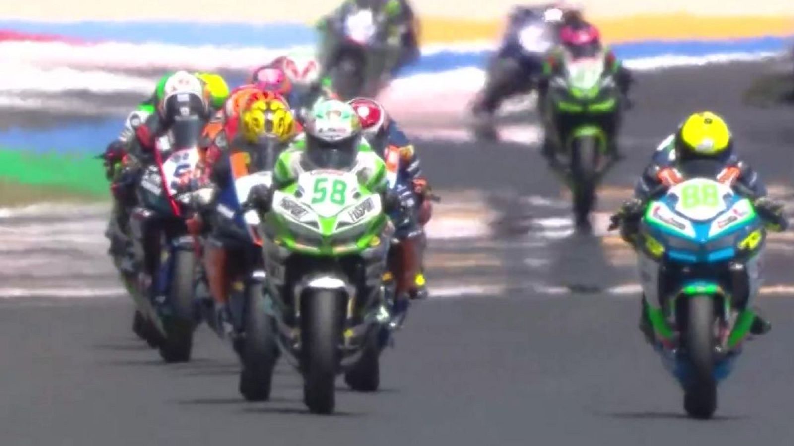 Superbike - Campeonato del Mundo. Circuito de Misano. WorldSSP 300 1ª Carrera - ver ahora