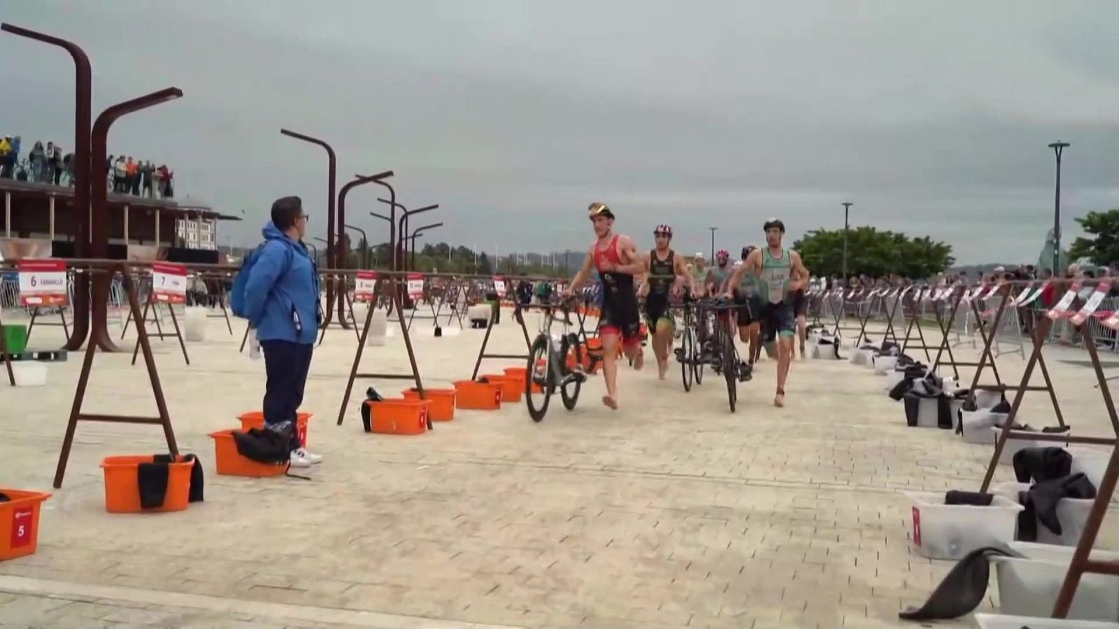 Triatlón - Campeonato de España de Triatlón. Sprint y por relevos mixtos de talentos. Carrera masculina - ver ahora