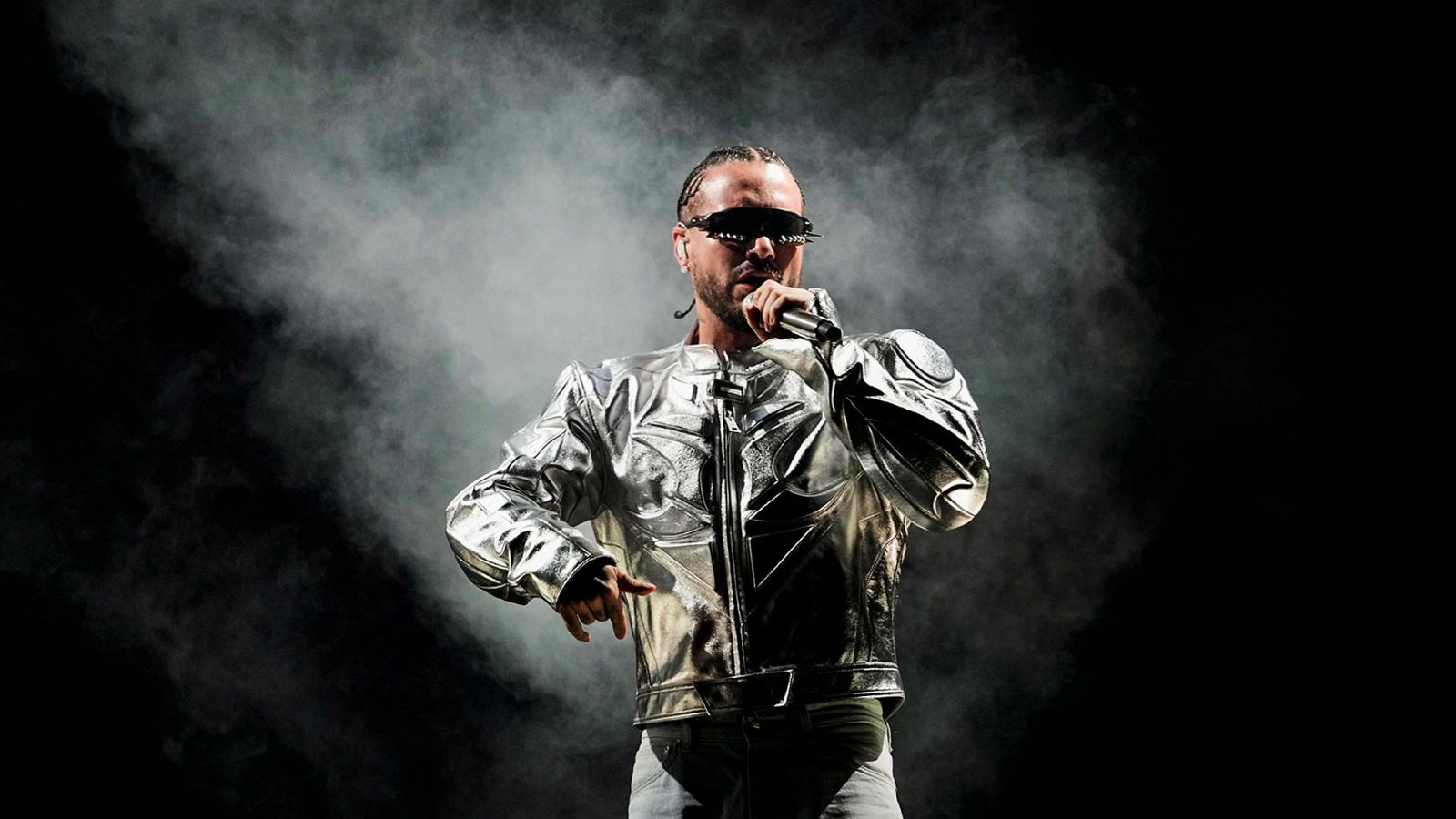 J Balvin saca 'Polvo de tu vida', un adelanto de su nuevo disco | Ver