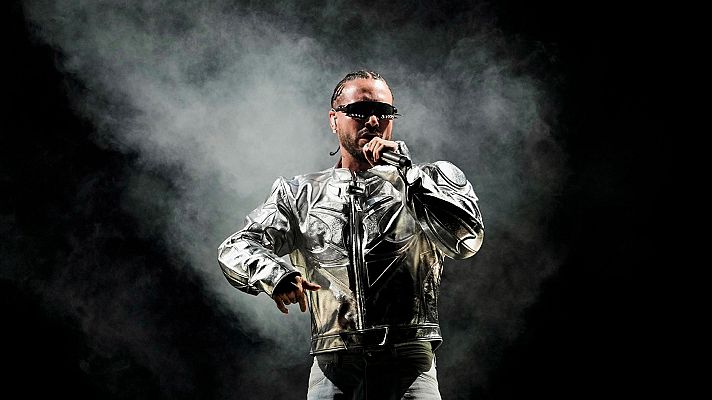 Telediario 1 - J Balvin publica nuevo tema, 'Polvo de tu vida', un adelanto del disco que sacará en julio