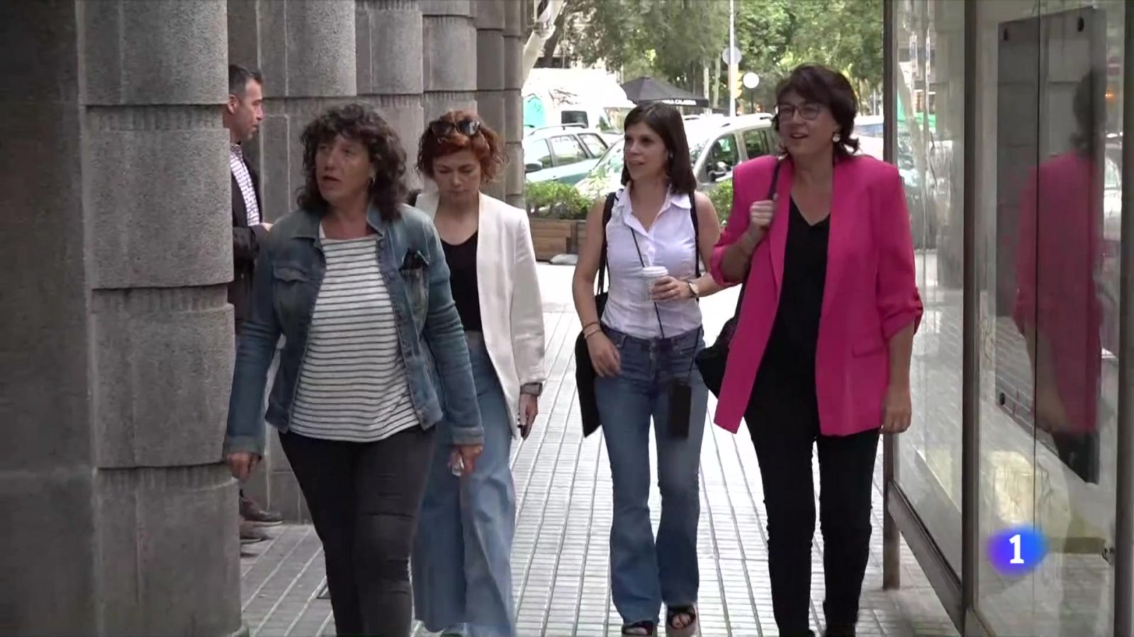 Uns 300 militants d'ERC demanen renovar la cúpula del partit - L'Informatiu | Veure