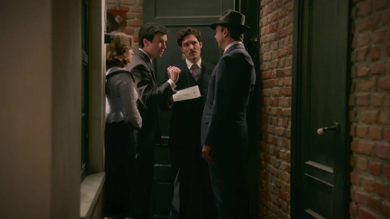 Íñigo es detenido por el inspector Giménez - Salón de té La Moderna | Ver