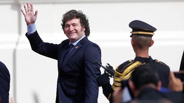 Informativo 24h - La medalla de la Comunidad de Madrid a Milei divide al Gobierno y el PP