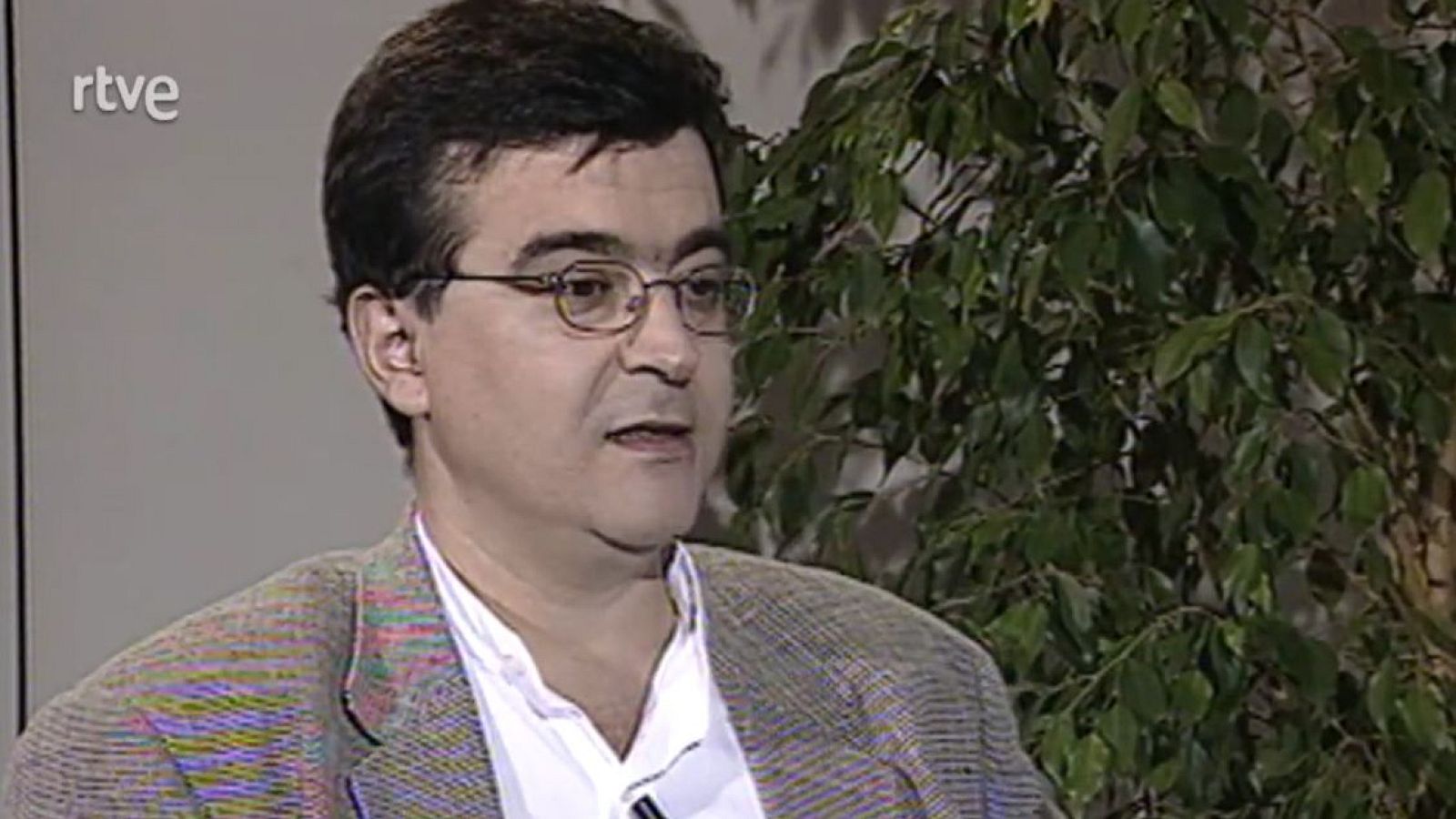 Negro sobre blanco - Javier Cercas, la forja de un escritor - Negro sobre blanco | Ver