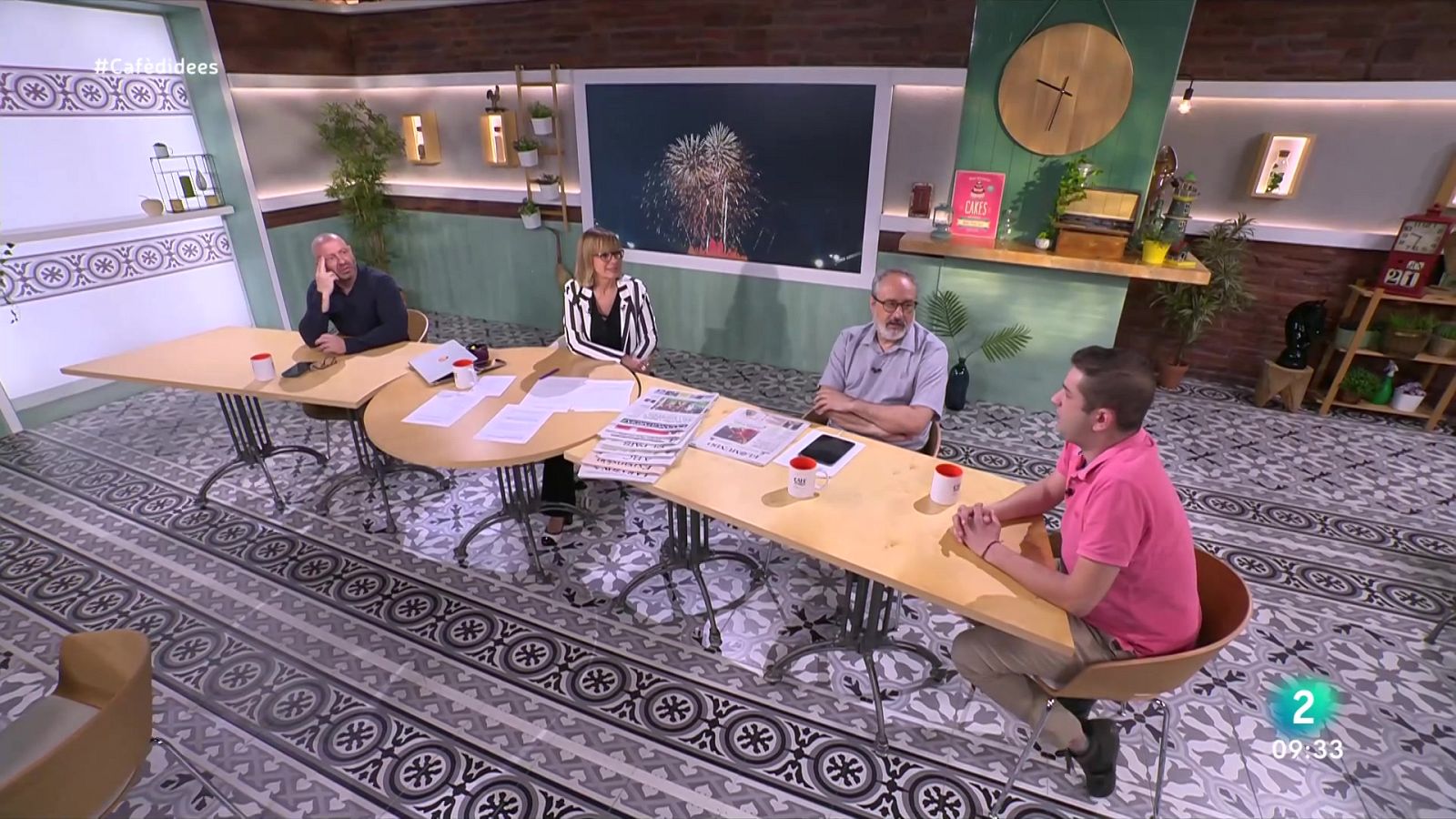 Sant Joan 2024: com es dissenyen els focs artificials? - Cafè d'idees | Veure